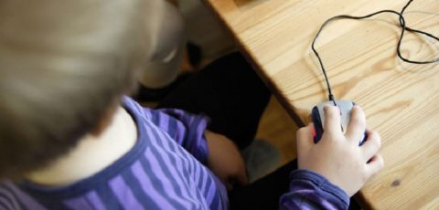 Microsoft y Coclus impartirán taller de programación para niños con discapacidad auditiva