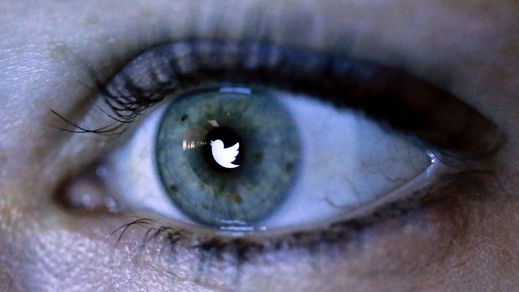 El proyecto '#TuitsAOjo' permite a personas con discapacidad tuitear con la mirada