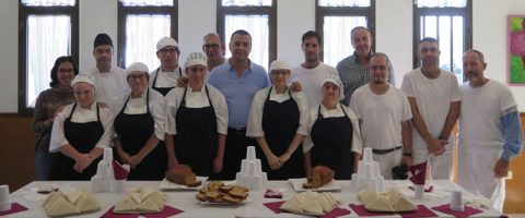 Doce personas con discapacidad se forman en talleres de Cocina y Pintura a través del proyecto ‘Inclúyete’ de la Asociación Compsi