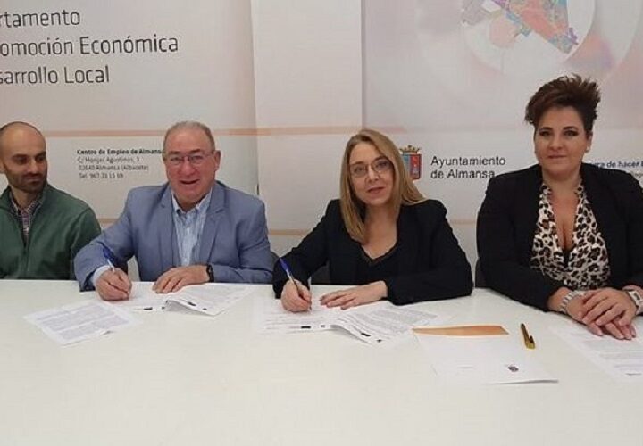 El Ayuntamiento de Almansa y AMIAB continúan trabajando por las personas con discapacidad a través de la firma de un nuevo convenio